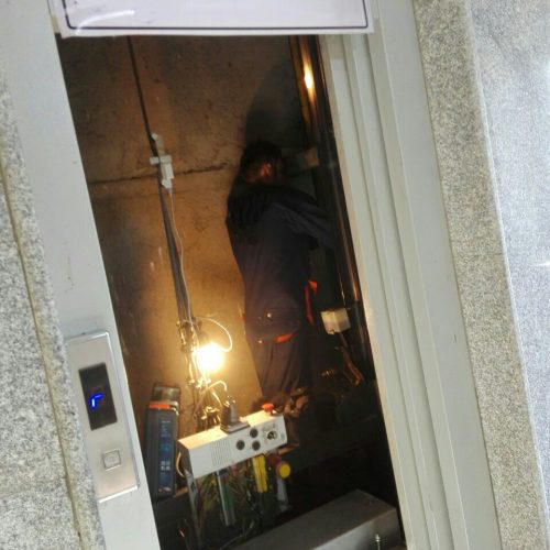 تعمیر ، سرویس و نگهداری انواع آسانسور